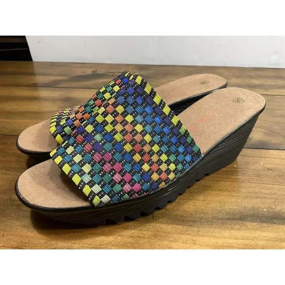 Bernie Mev Multi Rainbow Stretch Woven Capri Slide Sandal Womens Sz 38 US 7.5 - Picture 1 of 6